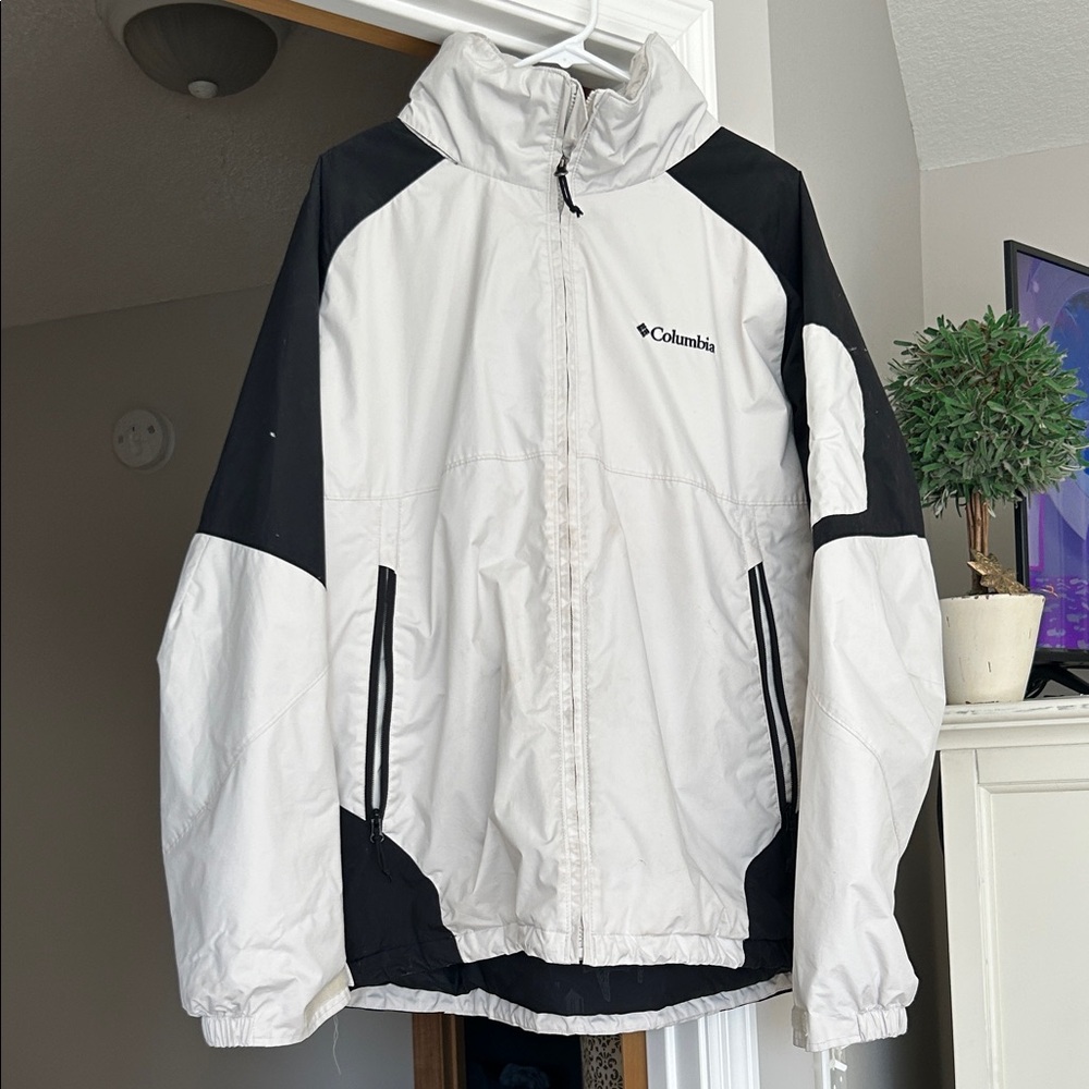 Columbia Black and White Outdoor Jacket